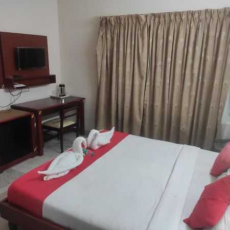 Karthika Residency Apartment Kochi Luaran gambar