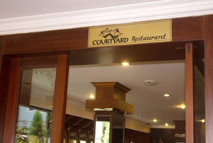 Karthika Residency Apartment Kochi Luaran gambar